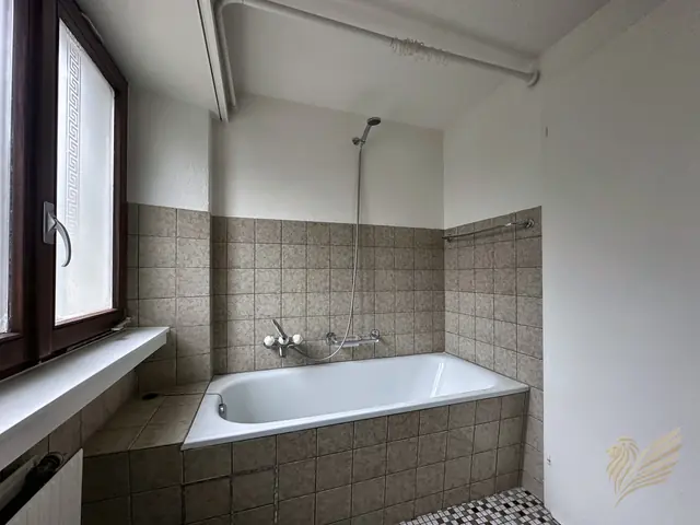 Bad mit Badewanne