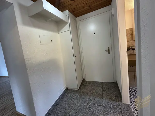 Vorplatz mit Wohnungseingang